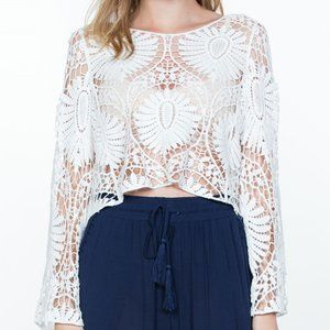 100 % cotton long sleeve lace crop top